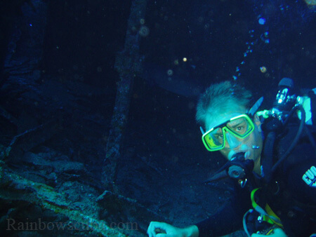 Scuba diving hawaii shark rainbowscuba -23